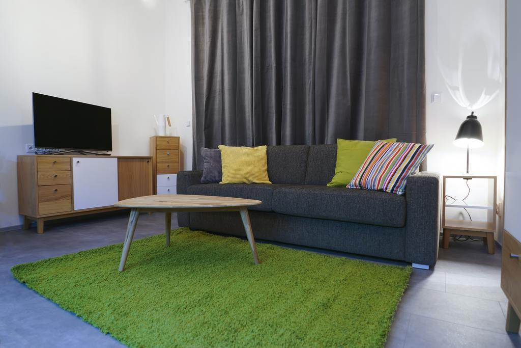 Apartments At The Blue Duckling Praha Bagian luar foto