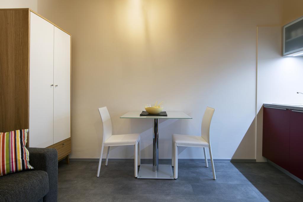 Apartments At The Blue Duckling Praha Bagian luar foto