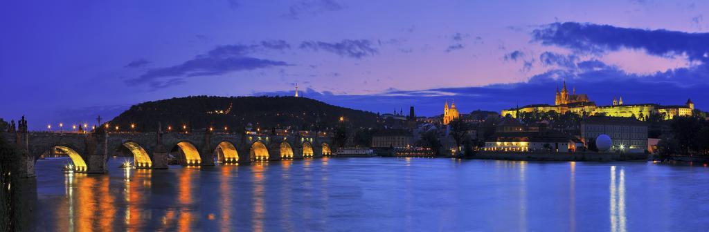 Apartments At The Blue Duckling Praha Bagian luar foto